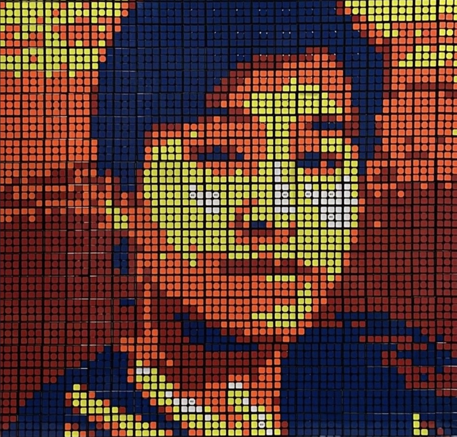 Portraits, one cube at a time